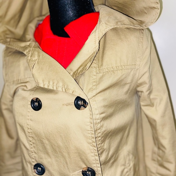 Divided Cute Light Jacket - Picture 4 of 8